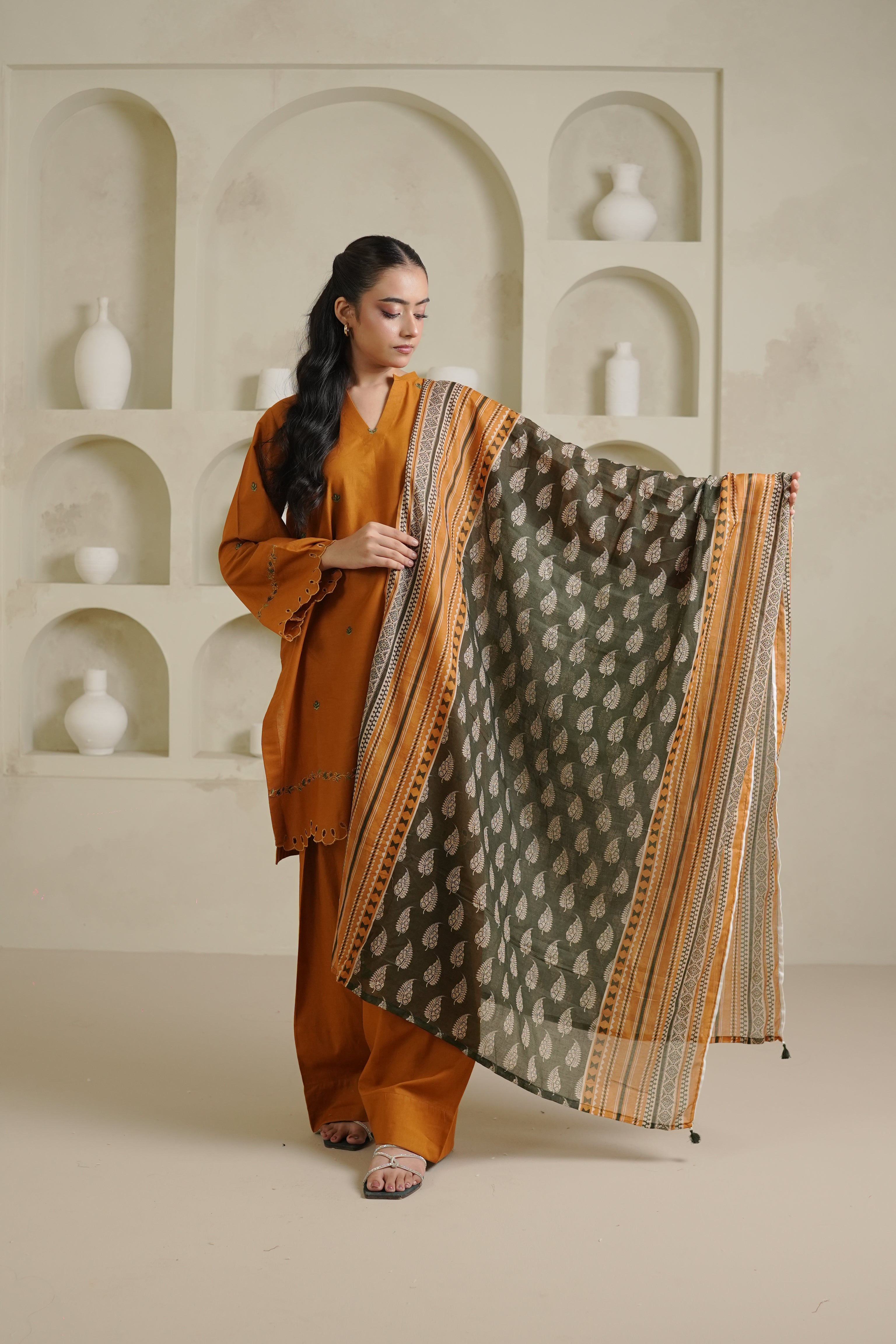 GULNAAR SET 3pc (Farshi shalwar)